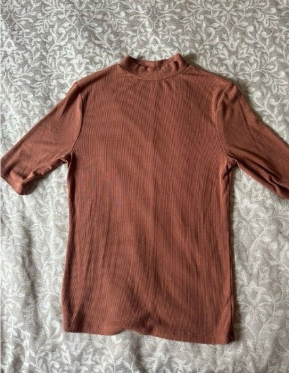 A New Day Brown Mock Neck Tee Size Small
